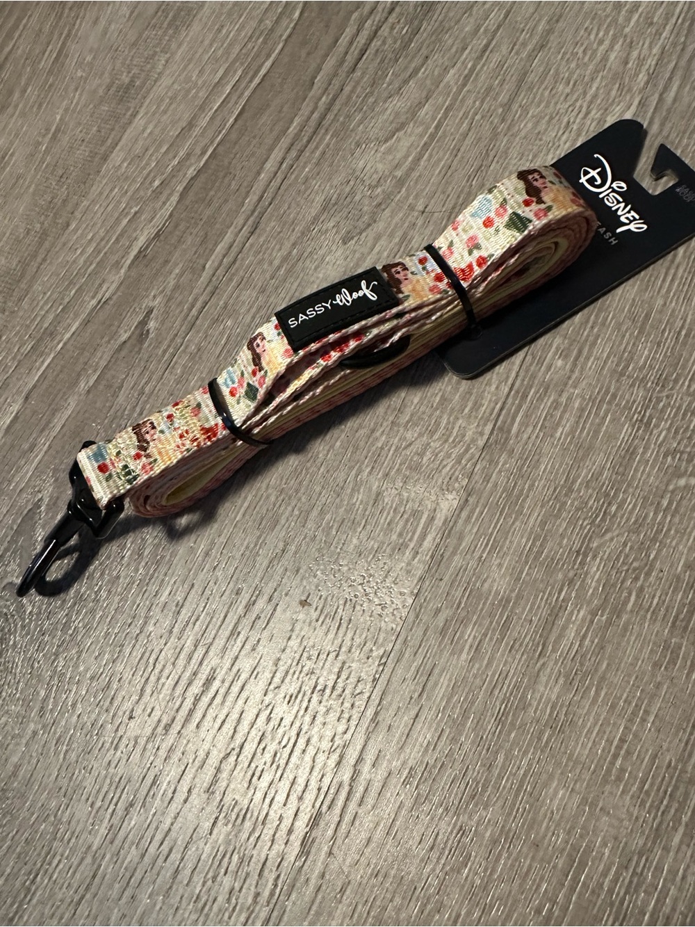 Sassy Woof x Disney Cream Floral Dog Leash
